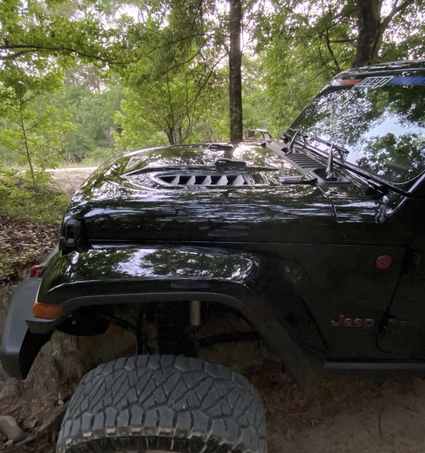 Steinjäger Exterior Accessory Gladiator JT 2019 to Present Hood Vent Kit Texturized Black Rubicon