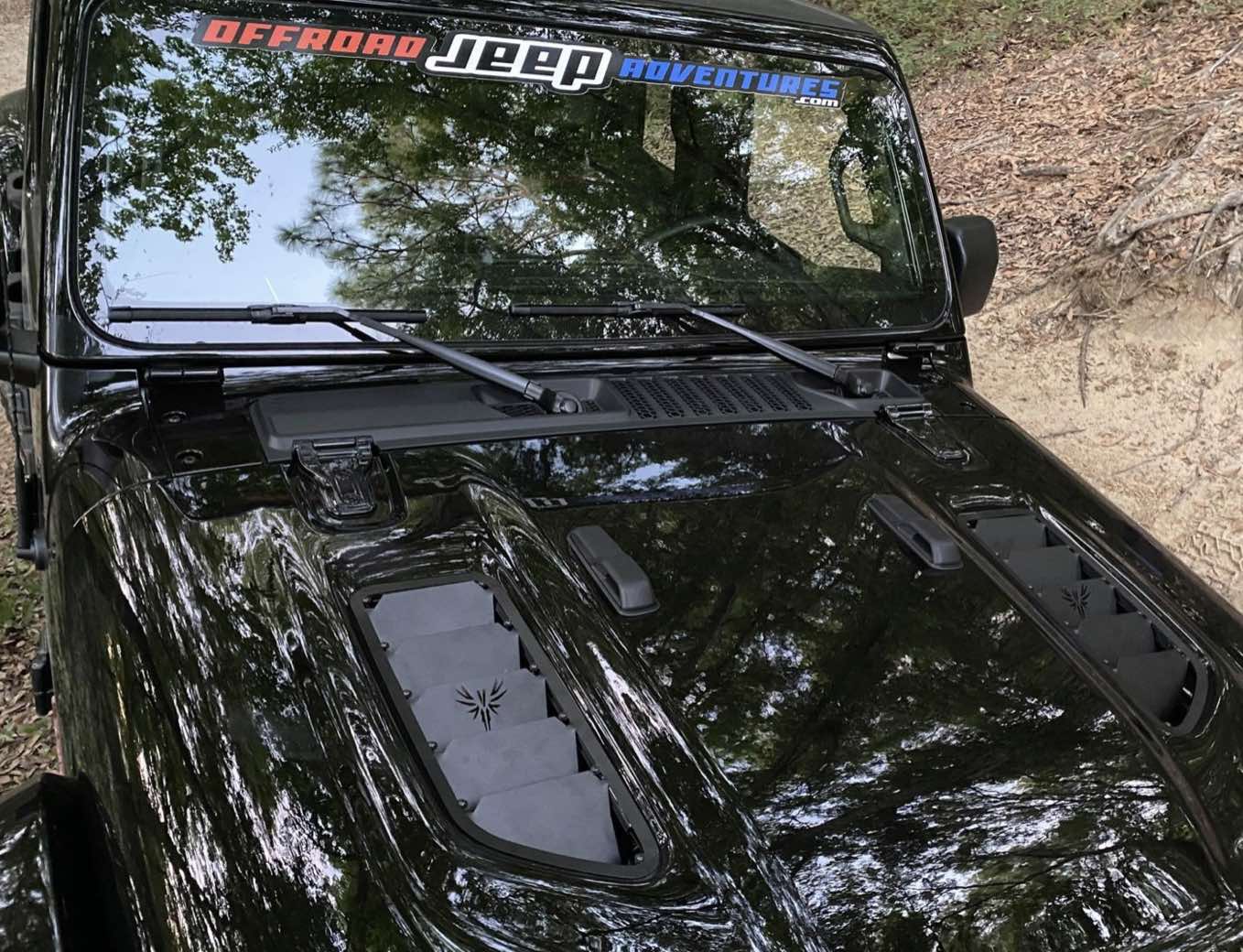 Steinjäger Exterior Accessory Gladiator JT 2019 to Present Hood Vent Kit Texturized Black Rubicon
