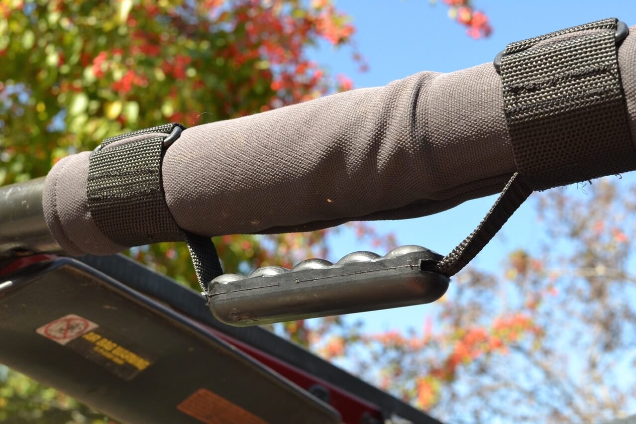 Steinjäger Interior Accessories Wrangler TJ 1997-2006 Grab Handles Roll Bar Wrap Around Black