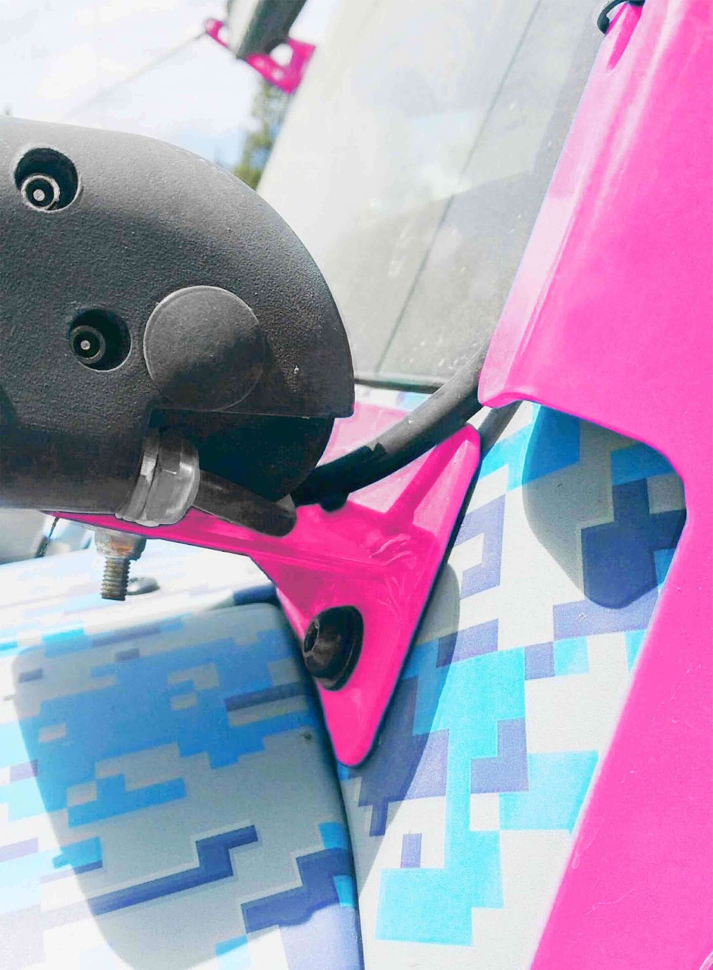 Steinjäger Exterior Accessories Wrangler JK 2007-2018 Light Mounts Lower Windshield Brackets and Lights Hot Pink