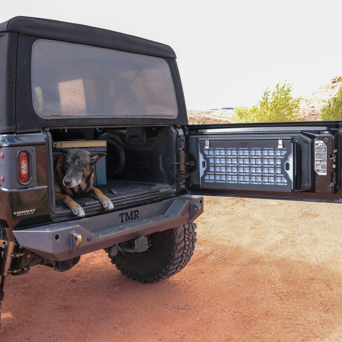 Chow Hall Table - Jeep JL/JL